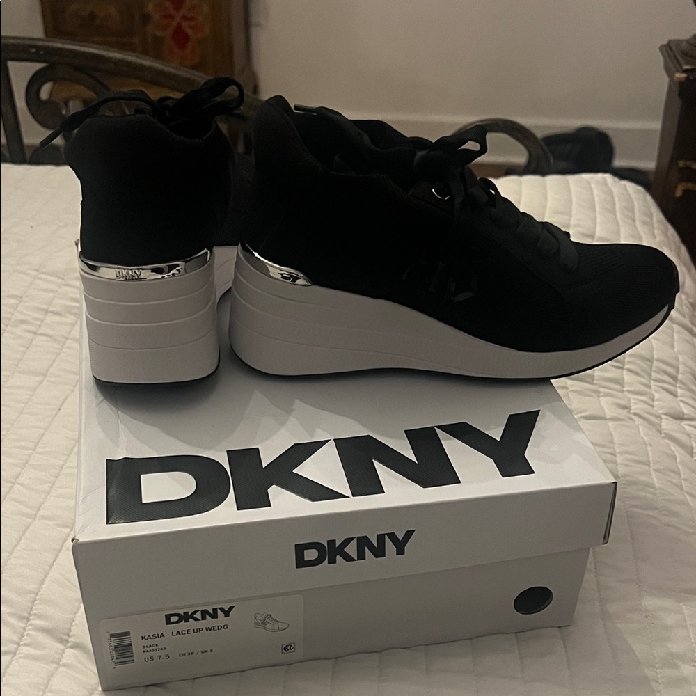 DKNY Black and Silver Lace-Up Wedge sneakers